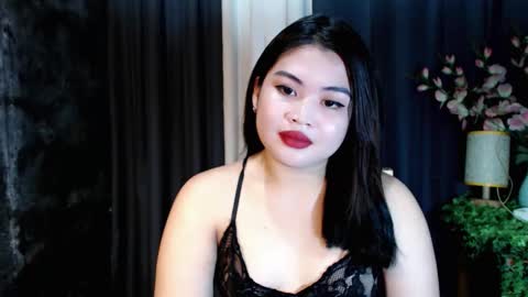 Snapshot of lovelyrhean chatting on 10.09.25 Rhean online show from 10.09.25
