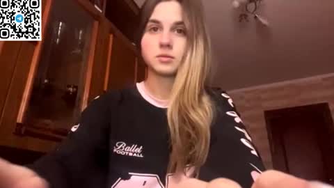 Snapshot of lovelysilk_63 chatting on 02.25.26 ELA online show from 02.25.26