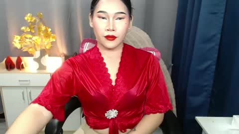 STWEET LINA online show from 02.02.25