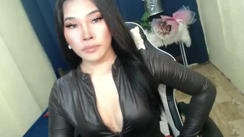 STWEET LINA online show from 10.23.25