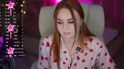 Snapshot of lovelyybell chatting on 04.22.26 B E L L online show from 04.22.26