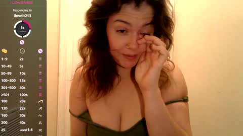 Snapshot of lovemesomemoree chatting on 01.24.25 Connie online show from 01.24.25