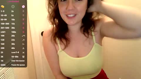 Snapshot of lovemesomemoree chatting on 01.25.25 Connie online show from 01.25.25