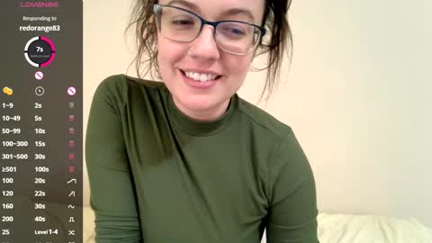 Snapshot of lovemesomemoree chatting on 01.29.25 Connie online show from 01.29.25