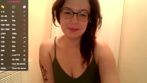 Snapshot of lovemesomemoree chatting on 02.17.25 Connie online show from 02.17.25