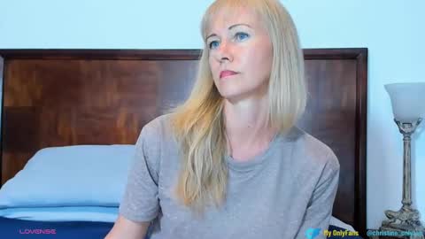 Snapshot of lovense_mature chatting on 01.07.25 Christine online show from 01.07.25