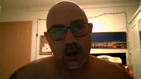 Snapshot of lover010983 chatting on 01.10.25 lover010983 online show from 01.10.25