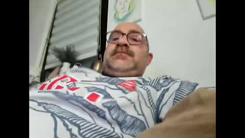 Snapshot of lover010983 chatting on 01.15.25 lover010983 online show from 01.15.25