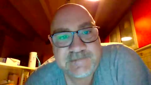 Snapshot of lover010983 chatting on 03.10.25 lover010983 online show from 03.10.25