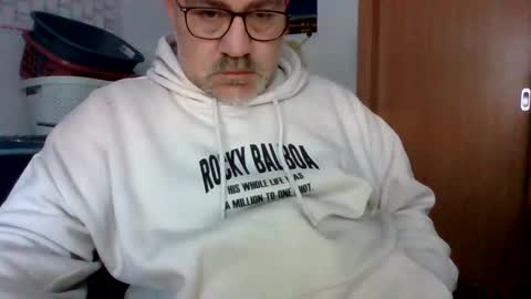 Snapshot of lover010983 chatting on 01.07.26 lover010983 online show from 01.07.26