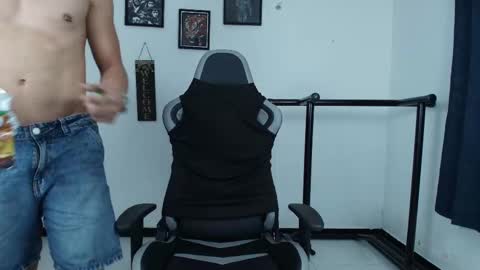 Snapshot of lover_fitnessboy chatting on 03.27.26 kevin online show from 03.27.26