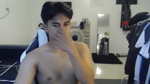 loverboyph04 online show from 11.21.25