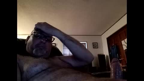 Snapshot of loverofmany chatting on 05.28.26 loverofmany online show from 05.28.26