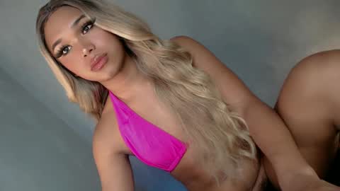 Snapshot of lovers_in_black chatting on 12.27.24 DJ Cumshooter online show from 12.27.24