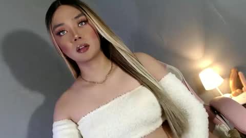 lovers moon22 online show from 01.06.25