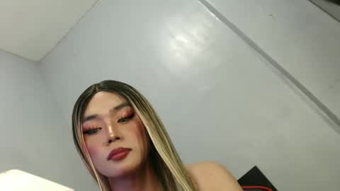 lovers moon22 online show from 10.15.25