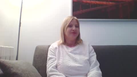 Snapshot of lovestar544963 chatting on 12.30.24 Marlyn online show from 12.30.24