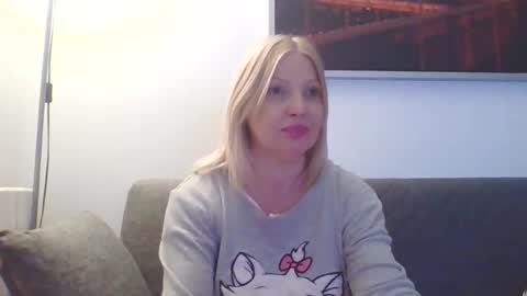 Snapshot of lovestar544963 chatting on 01.29.25 Marlyn online show from 01.29.25