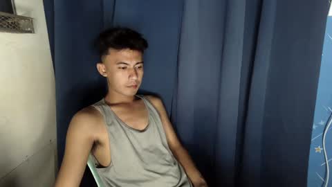 Snapshot of lovetosuckxox chatting on 03.05.25 lovetosuckxox online show from 03.05.25