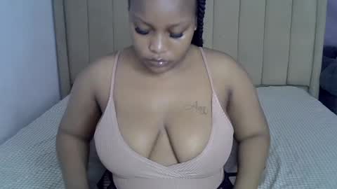 Snapshot of loveydivah chatting on 06.30.26 loveydivah online show from 06.30.26