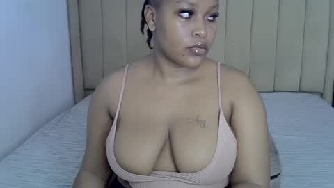Snapshot of loveydivah chatting on 07.07.26 loveydivah online show from 07.07.26