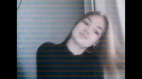 Snapshot of loviesimone chatting on 10.01.25 loviesimone online show from 10.01.25