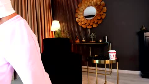 Nora online show from 03.25.26