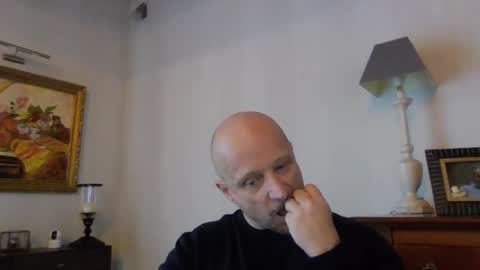 Snapshot of lrda49 chatting on 02.06.25 Espigle online show from 02.06.25