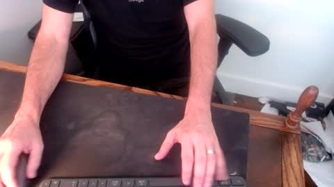 lreed090 online show from 09.15.25