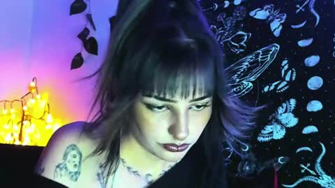Snapshot of luaar_moon chatting on 07.26.26 Jenn online show from 07.26.26