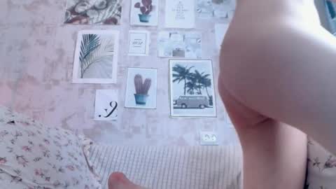Snapshot of luafynova chatting on 05.26.26 Ida online show from 05.26.26