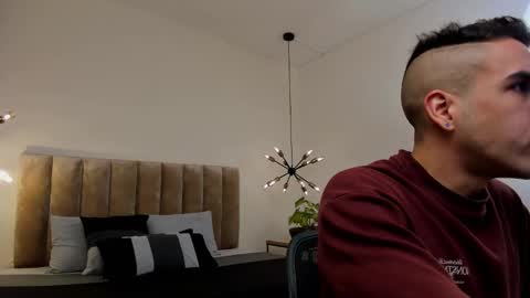 luca_morettii online show from 09.15.25