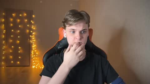 Lucas Gill online show from 01.24.25