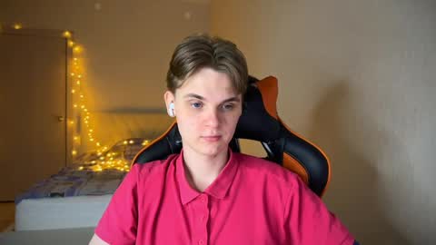 Lucas Gill online show from 02.14.25