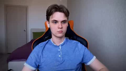 Lucas Gill online show from 03.06.25