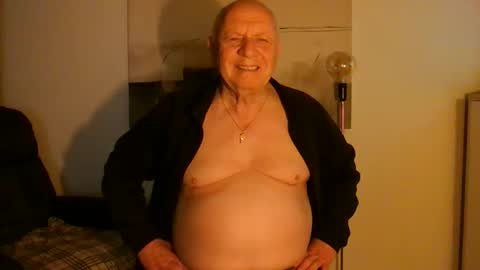 lucbottom031249 online show from 04.15.26