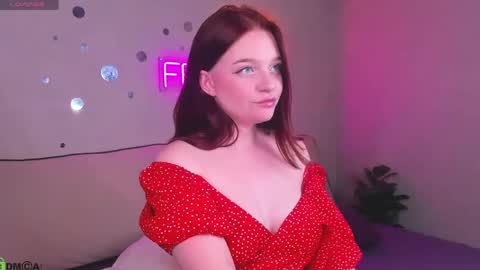 Snapshot of luccy_mullinss chatting on 06.07.26 Gloria online show from 06.07.26