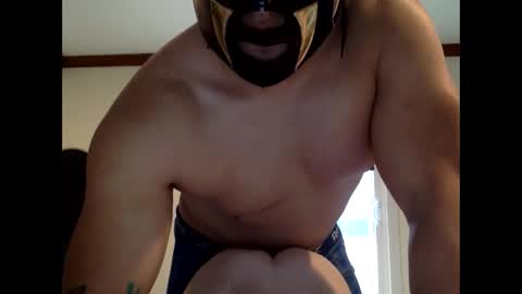 Snapshot of luchamuscles chatting on 01.31.25 luchamuscles online show from 01.31.25