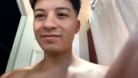 Snapshot of luchosaando chatting on 02.17.25 Felipe online show from 02.17.25