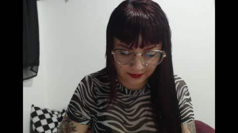 Snapshot of lucia_d_carton chatting on 05.23.26 Lulu DCarton online show from 05.23.26
