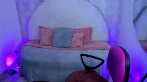Snapshot of lucia_janne chatting on 07.09.26 Lucla online show from 07.09.26