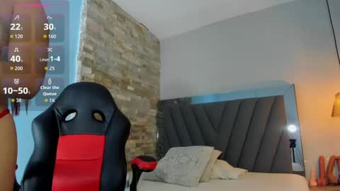 Snapshot of lucia_khan chatting on 04.30.26 L u c i a online show from 04.30.26