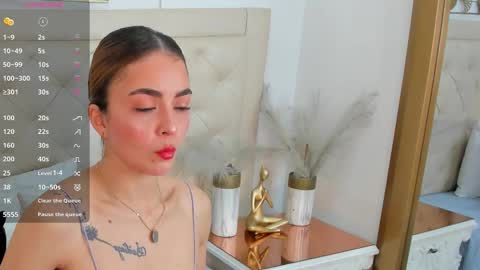 lucia_lorenz online show from 11.04.25