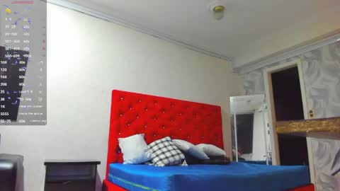 Snapshot of lucia_oregon chatting on 04.07.26 L U C I A online show from 04.07.26