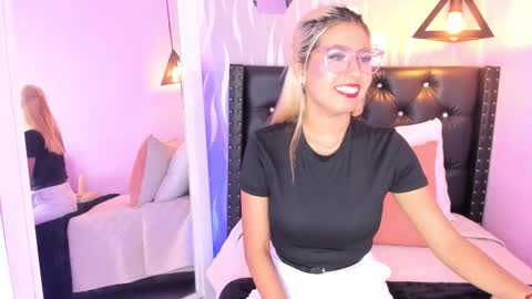 Lucia online show from 03.08.26