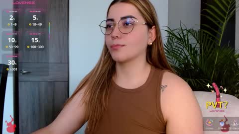 lucia star  online show from 11.03.25