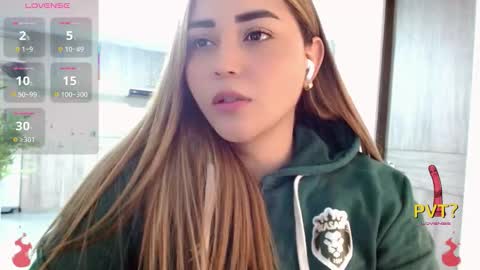 lucia star  online show from 11.24.25