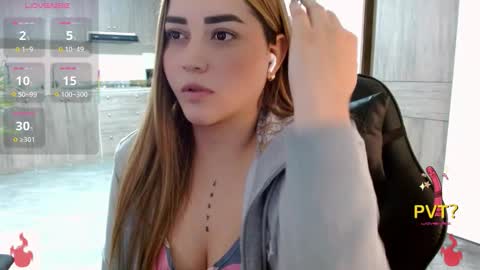 lucia star  online show from 12.01.25