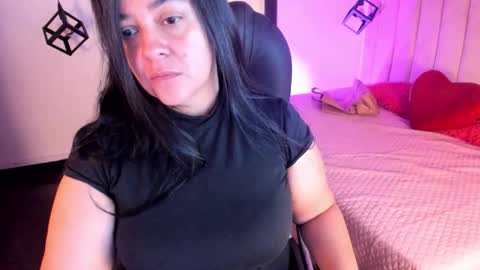 Lucia Vonne online show from 11.02.25