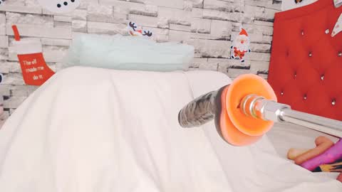 luciaaah online show from 12.16.24